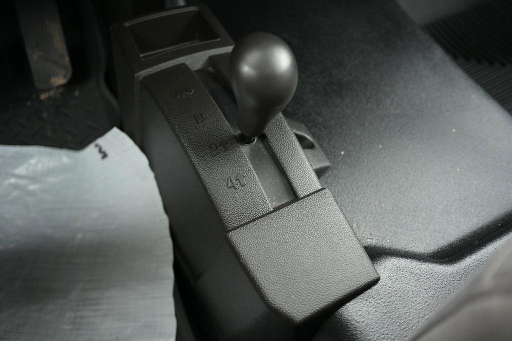 Chevrolet Silverado 1500 4WD Reg Cab 133.0" Work Truck 2016