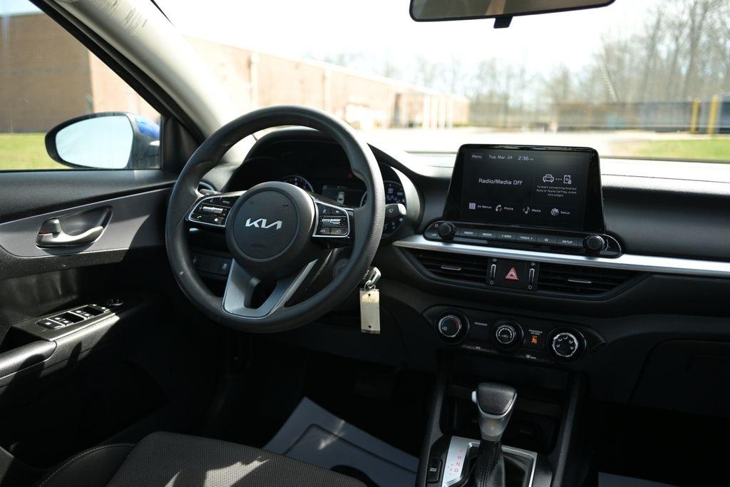 Kia Forte LXS IVT 2022