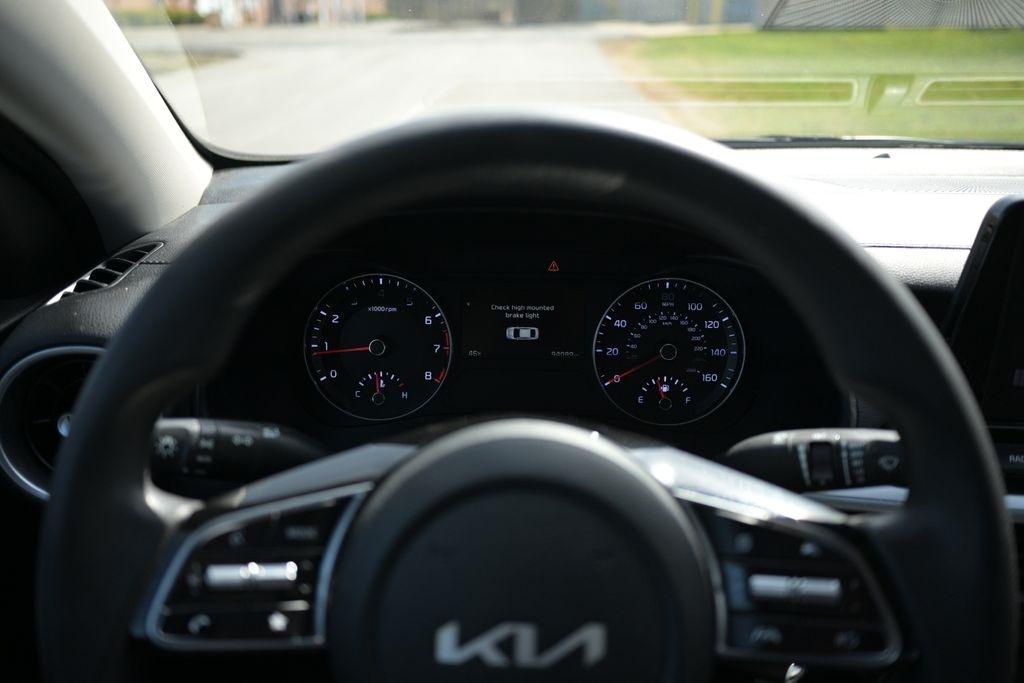 Kia Forte LXS IVT 2022