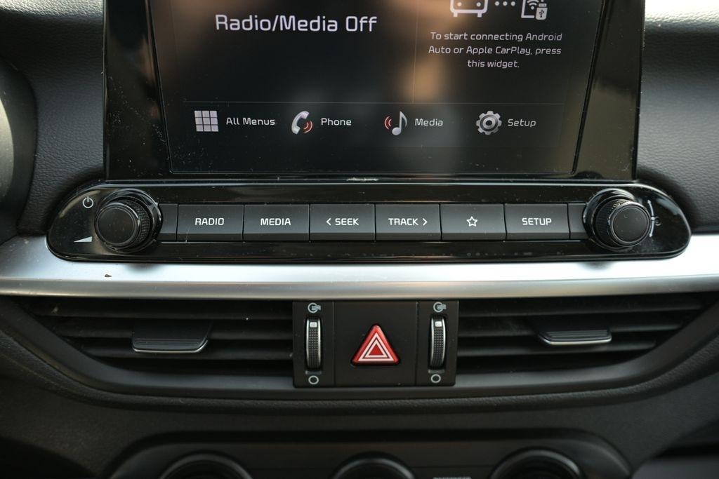 Kia Forte LXS IVT 2022