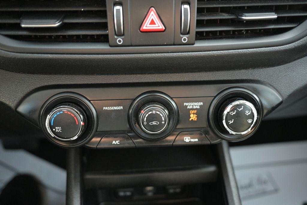 Kia Forte LXS IVT 2022