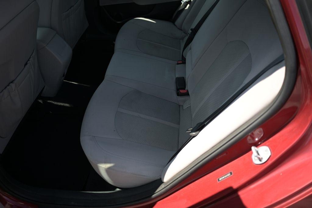 Hyundai Sonata 4dr Sdn 2.4L SE PZEV 2016