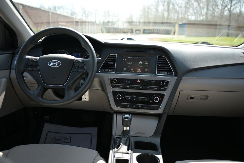 Hyundai Sonata 4dr Sdn 2.4L SE PZEV 2016