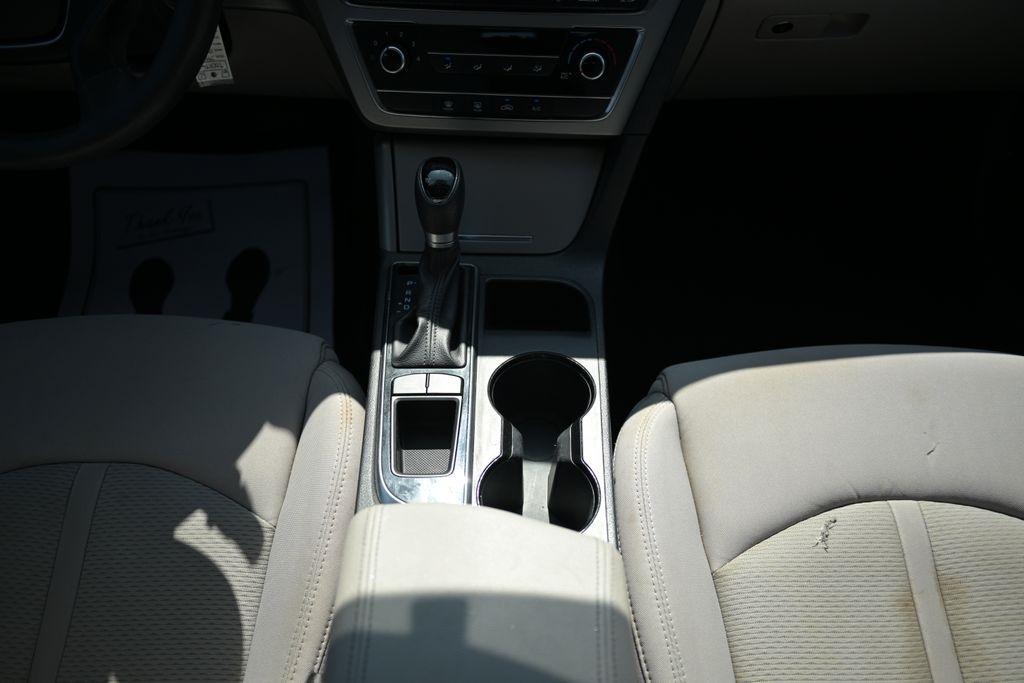 Hyundai Sonata 4dr Sdn 2.4L SE PZEV 2016