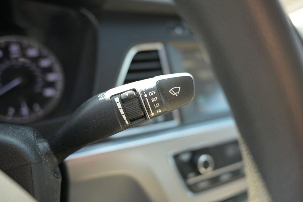 Hyundai Sonata 4dr Sdn 2.4L SE PZEV 2016