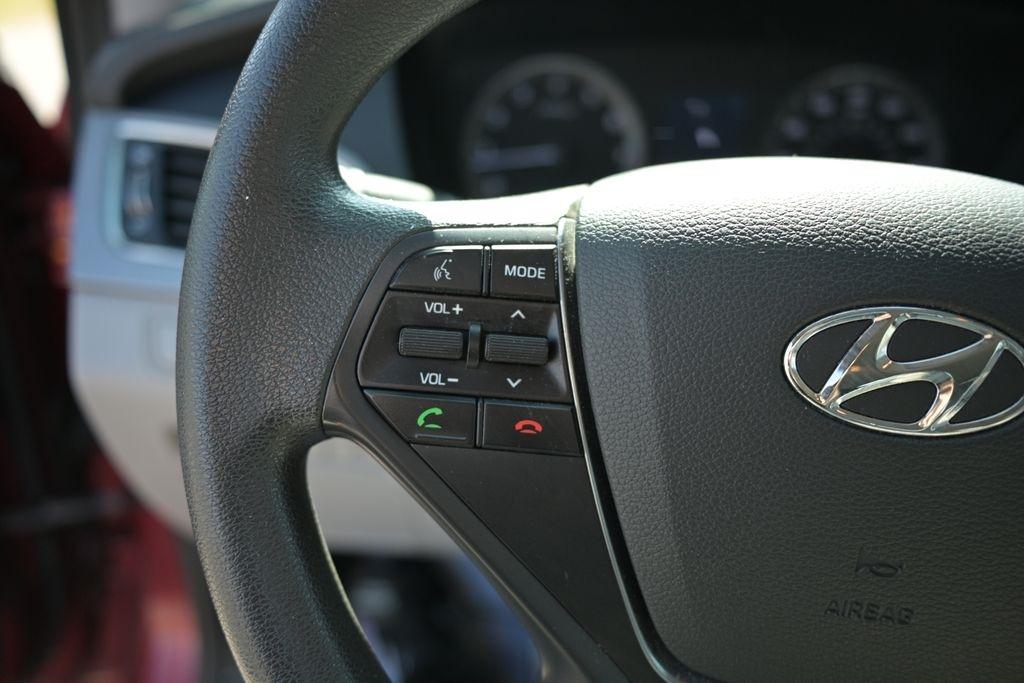 Hyundai Sonata 4dr Sdn 2.4L SE PZEV 2016