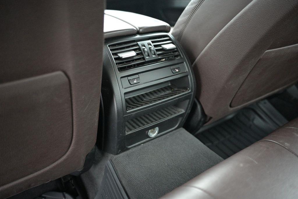 BMW 5 Series 4dr Sdn 535i xDrive AWD 2015