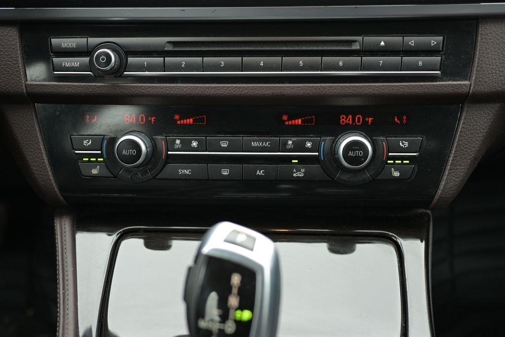 BMW 5 Series 4dr Sdn 535i xDrive AWD 2015