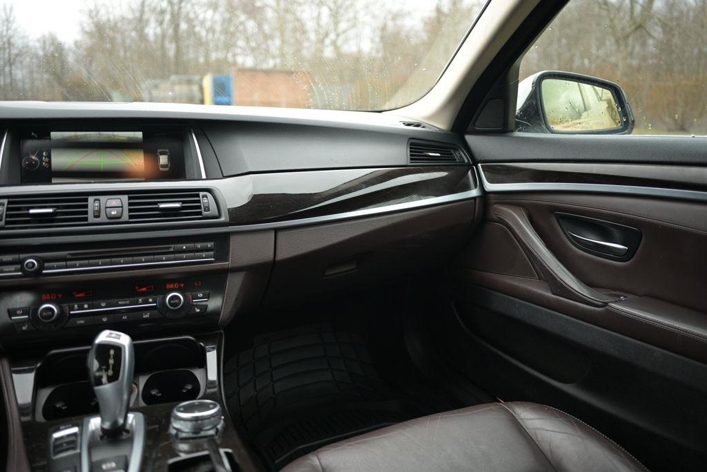 BMW 5 Series 4dr Sdn 535i xDrive AWD 2015