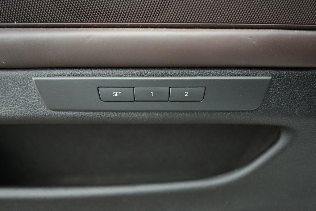 BMW 5 Series 4dr Sdn 535i xDrive AWD 2015