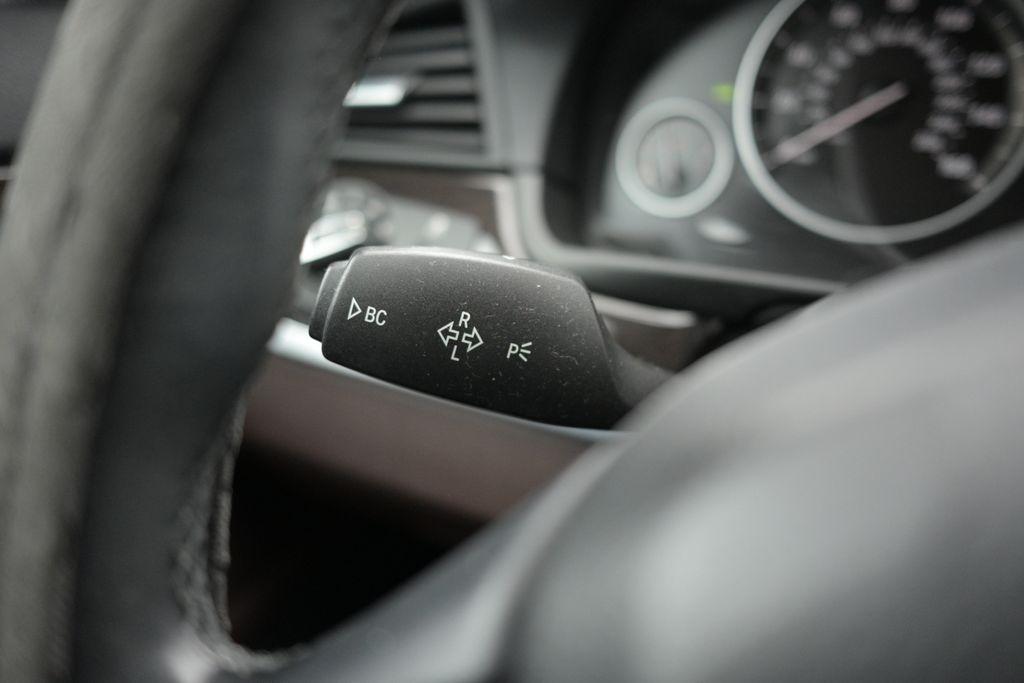 BMW 5 Series 4dr Sdn 535i xDrive AWD 2015