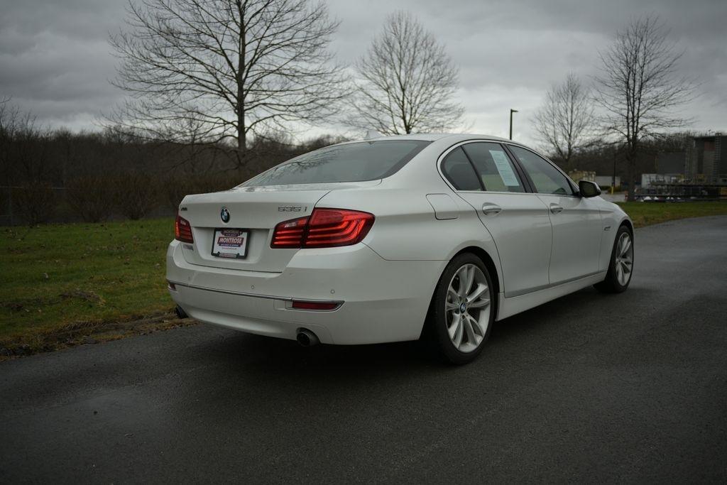 BMW 5 Series 4dr Sdn 535i xDrive AWD 2015