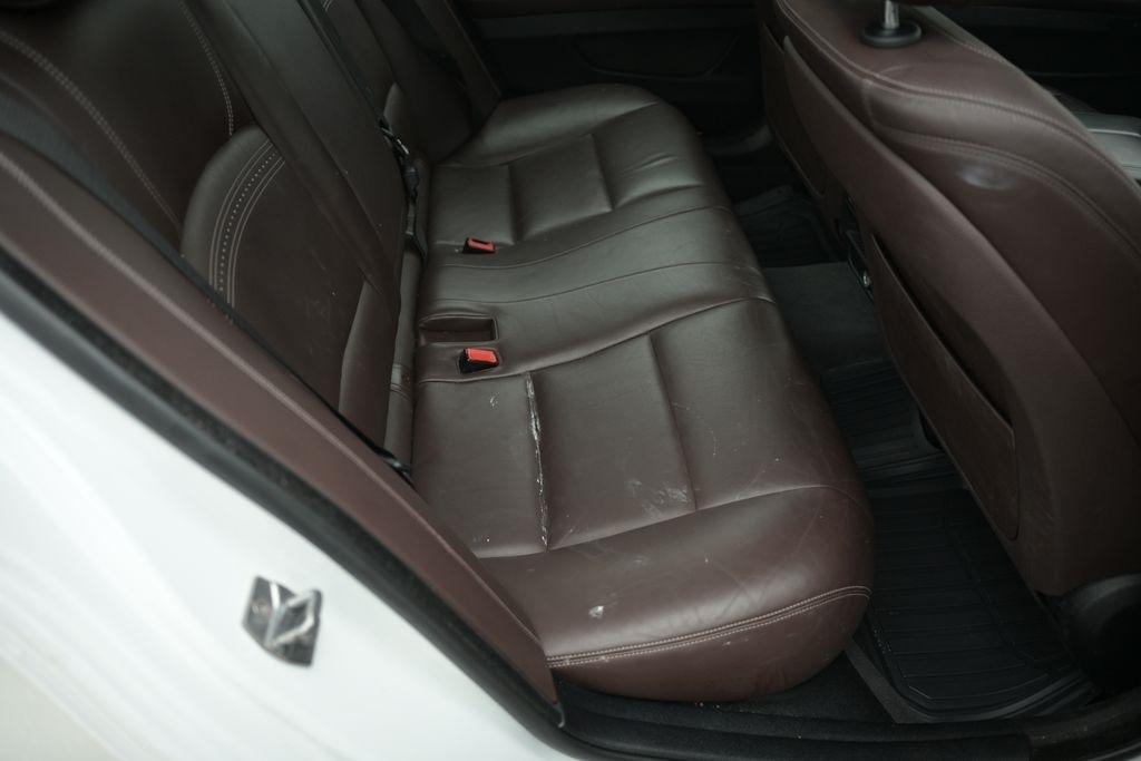 BMW 5 Series 4dr Sdn 535i xDrive AWD 2015