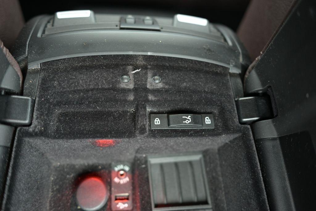 BMW 5 Series 4dr Sdn 535i xDrive AWD 2015