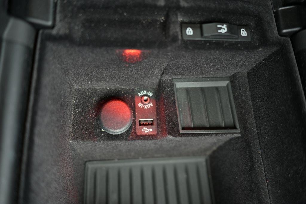 BMW 5 Series 4dr Sdn 535i xDrive AWD 2015