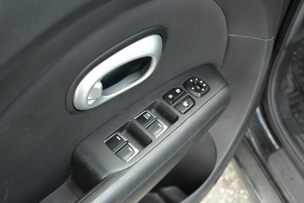 Kia Soul Base Manual 2019