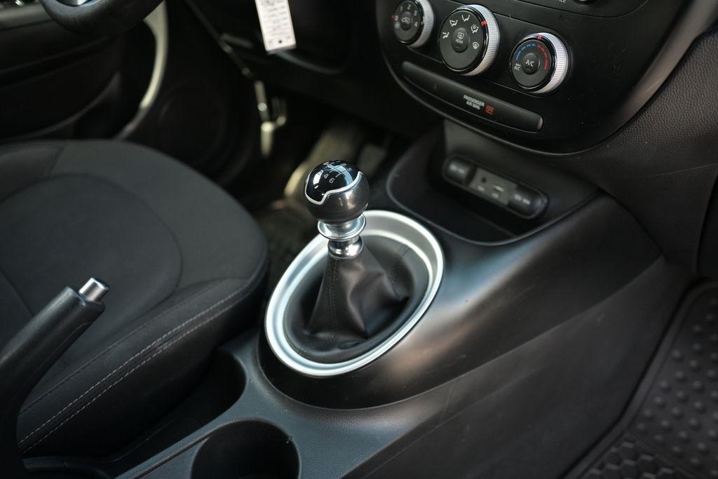 Kia Soul Base Manual 2019