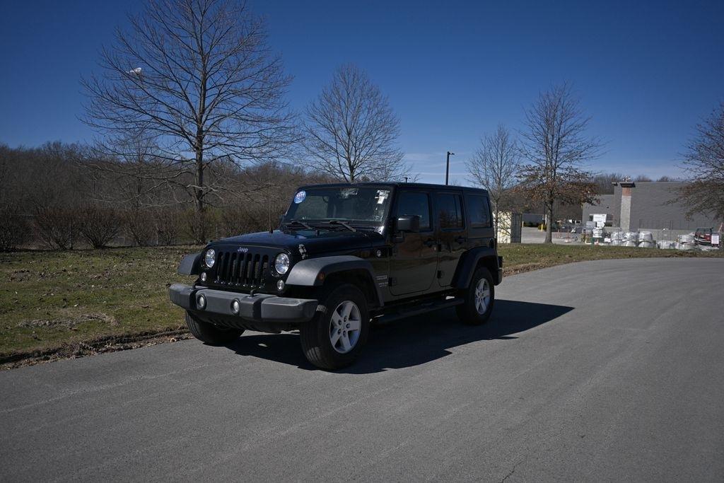 Jeep Wrangler Unlimited 4WD 4dr Sport 2016