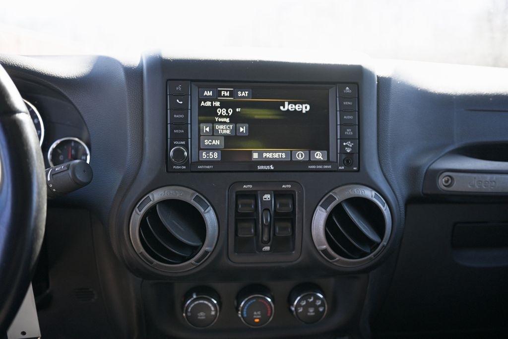 Jeep Wrangler Unlimited 4WD 4dr Sport 2016