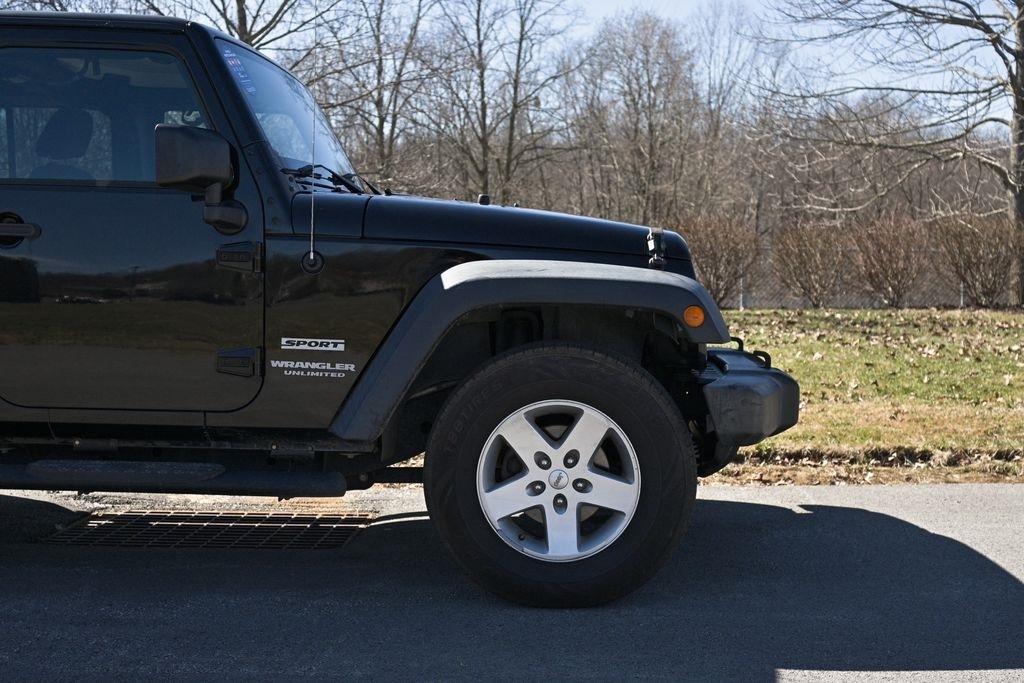 Jeep Wrangler Unlimited 4WD 4dr Sport 2016