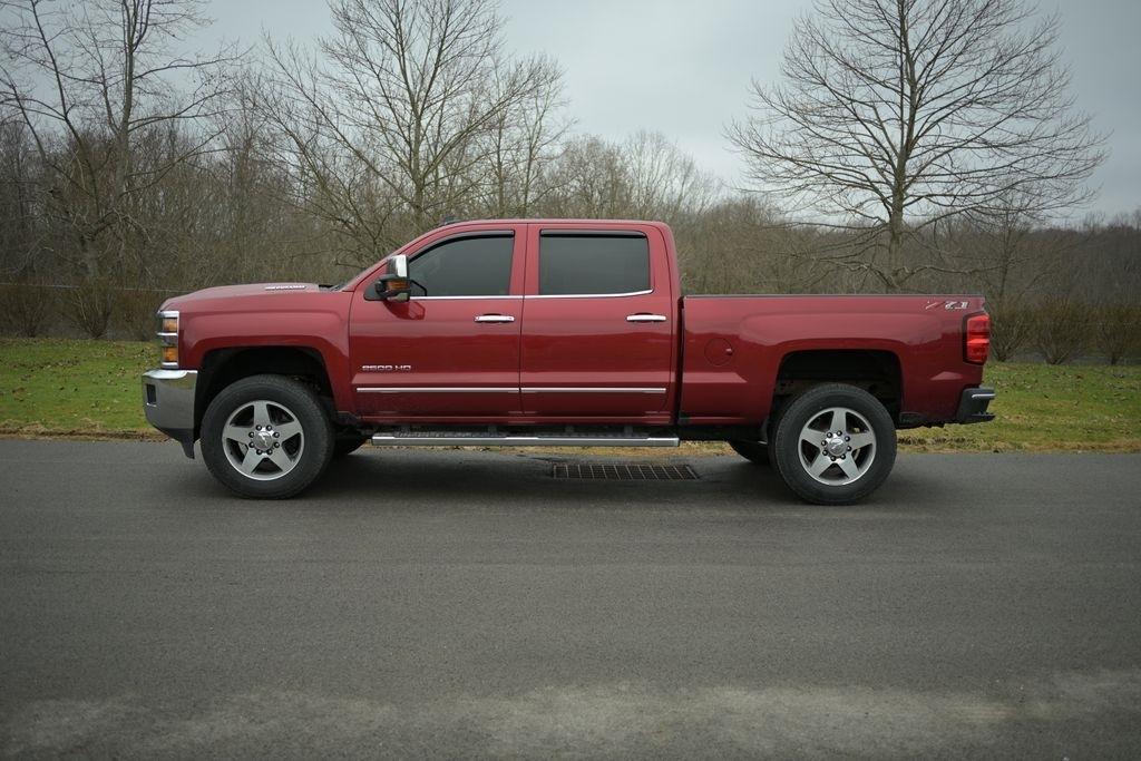 Chevrolet Silverado 2500HD 4WD Crew Cab 153.7" LTZ 2018