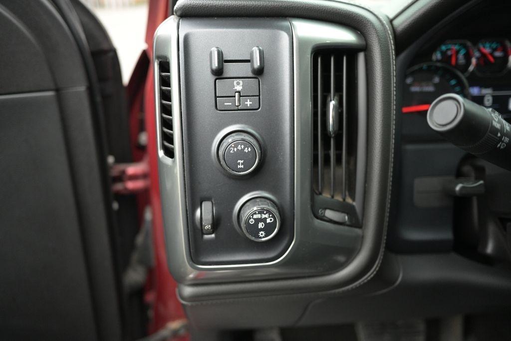 Chevrolet Silverado 2500HD 4WD Crew Cab 153.7" LTZ 2018