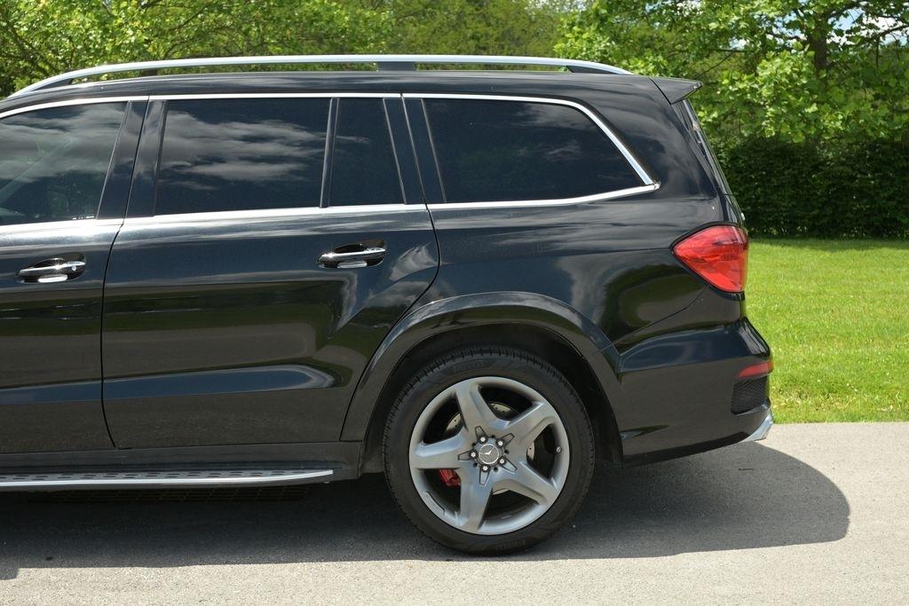 Mercedes-Benz GL-Class 4MATIC 4dr GL 63 AMG 2015