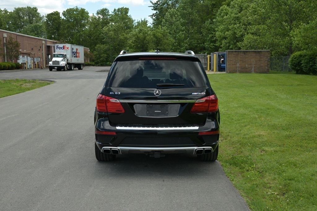 Mercedes-Benz GL-Class 4MATIC 4dr GL 63 AMG 2015