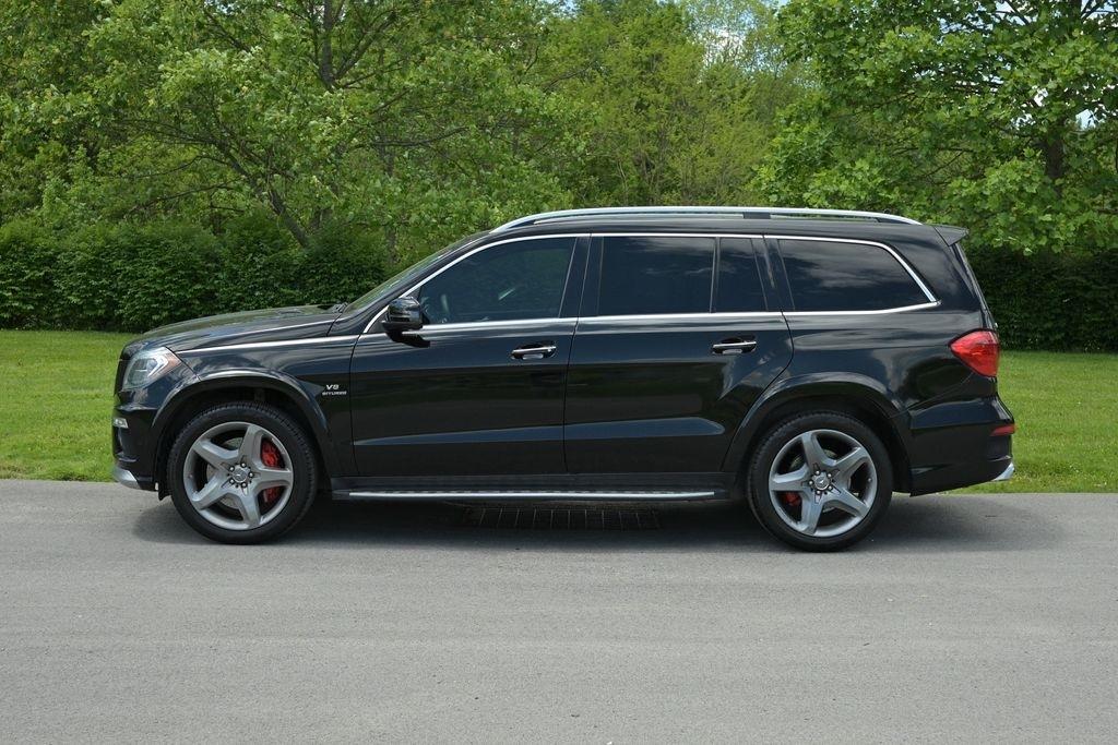 Mercedes-Benz GL-Class 4MATIC 4dr GL 63 AMG 2015
