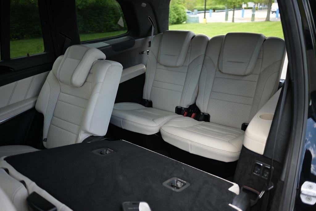 Mercedes-Benz GL-Class 4MATIC 4dr GL 63 AMG 2015