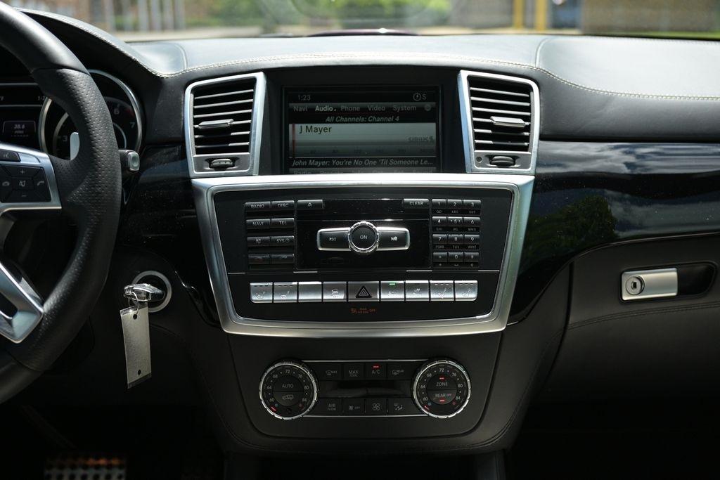 Mercedes-Benz GL-Class 4MATIC 4dr GL 63 AMG 2015