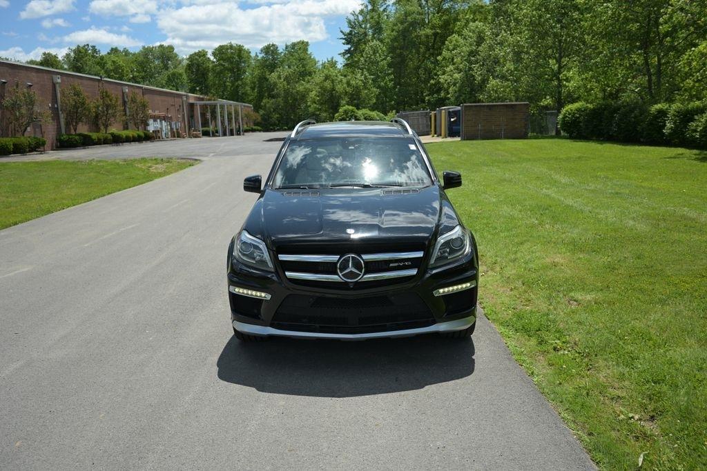 Mercedes-Benz GL-Class 4MATIC 4dr GL 63 AMG 2015