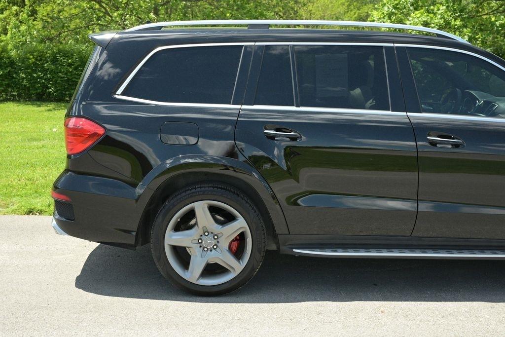 Mercedes-Benz GL-Class 4MATIC 4dr GL 63 AMG 2015