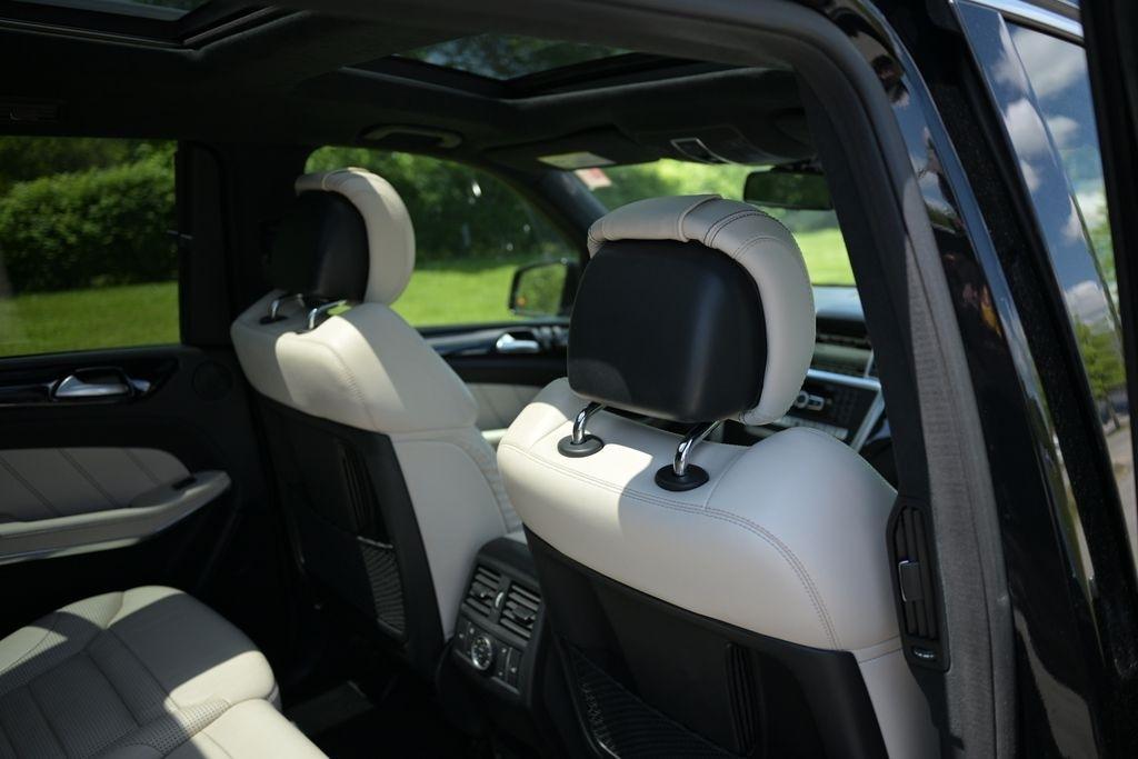 Mercedes-Benz GL-Class 4MATIC 4dr GL 63 AMG 2015
