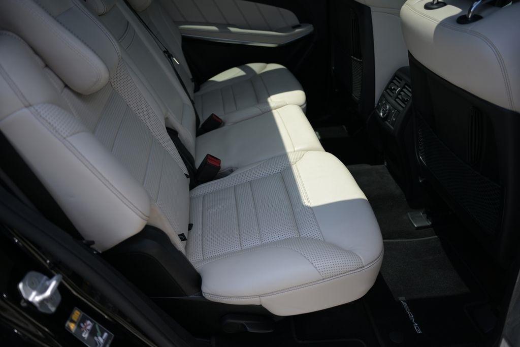 Mercedes-Benz GL-Class 4MATIC 4dr GL 63 AMG 2015