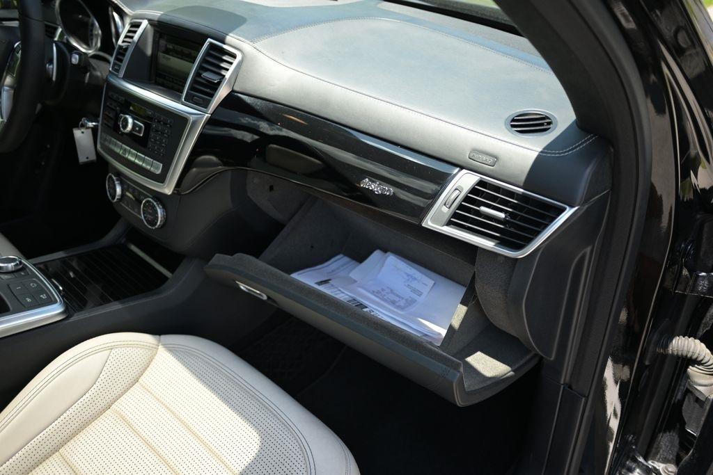 Mercedes-Benz GL-Class 4MATIC 4dr GL 63 AMG 2015