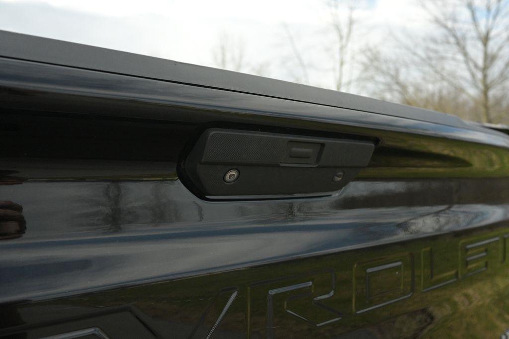 Chevrolet Silverado 1500 2WD Crew Cab 147" LT 2020