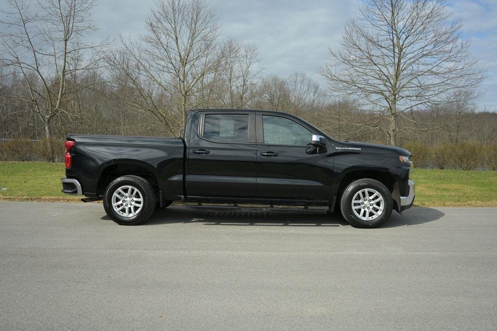 Chevrolet Silverado 1500 2WD Crew Cab 147" LT 2020