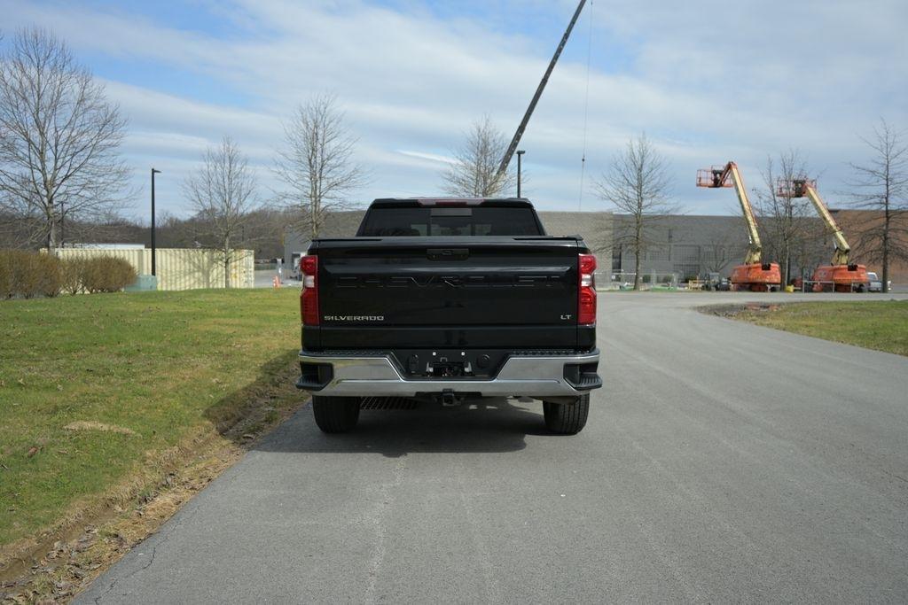 Chevrolet Silverado 1500 2WD Crew Cab 147" LT 2020