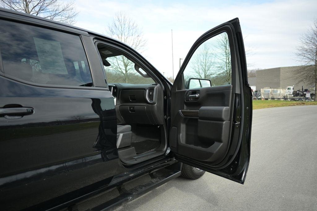 Chevrolet Silverado 1500 2WD Crew Cab 147" LT 2020