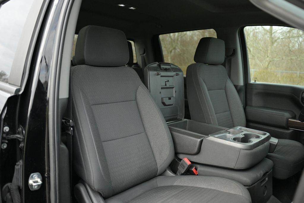 Chevrolet Silverado 1500 2WD Crew Cab 147" LT 2020