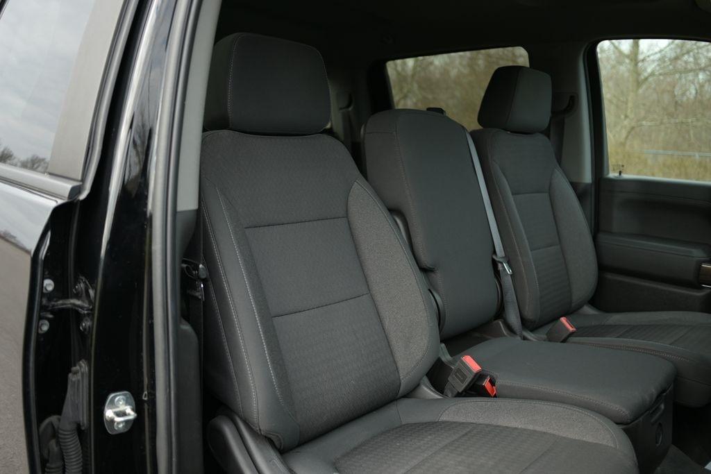 Chevrolet Silverado 1500 2WD Crew Cab 147" LT 2020