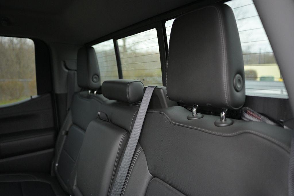 Chevrolet Silverado 1500 4WD Crew Cab 147" LTZ 2019