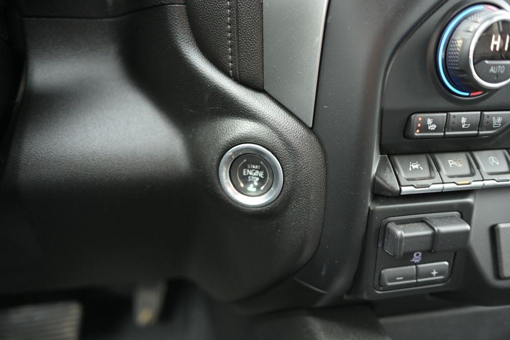 Chevrolet Silverado 1500 4WD Crew Cab 147" LTZ 2019