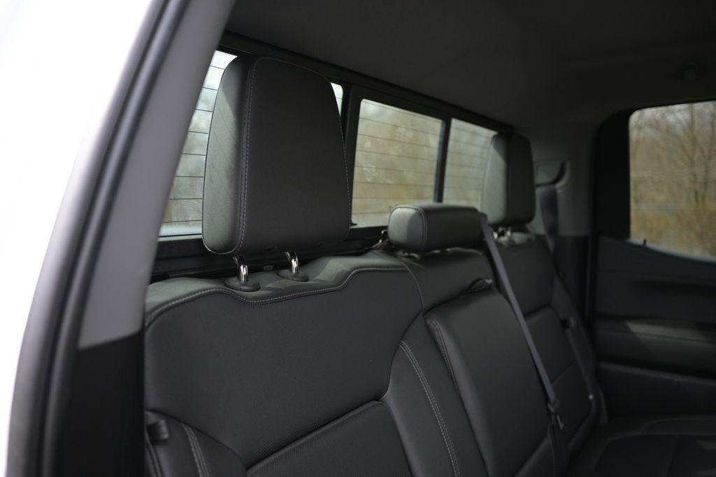 Chevrolet Silverado 1500 4WD Crew Cab 147" LTZ 2019