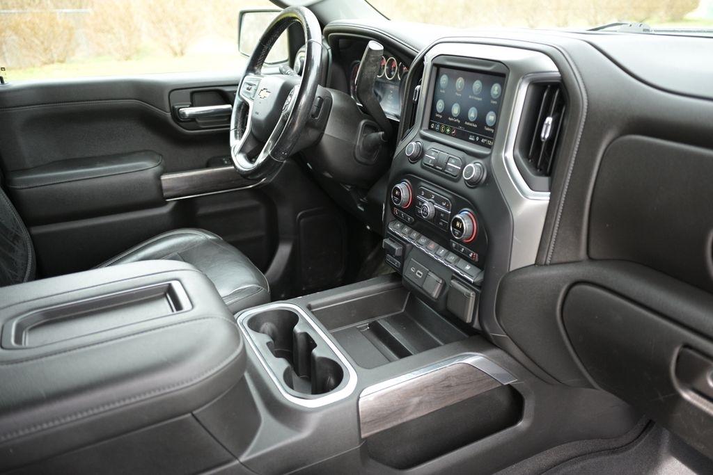 Chevrolet Silverado 1500 4WD Crew Cab 147" LTZ 2019