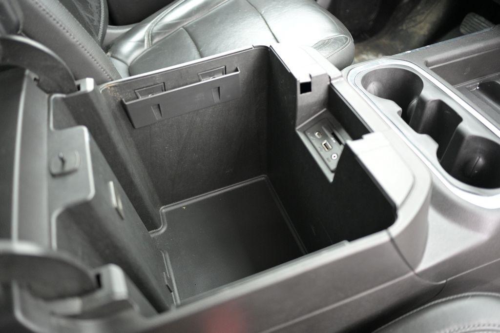 Chevrolet Silverado 1500 4WD Crew Cab 147" LTZ 2019