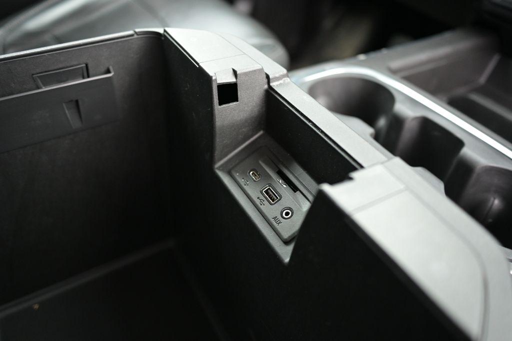 Chevrolet Silverado 1500 4WD Crew Cab 147" LTZ 2019