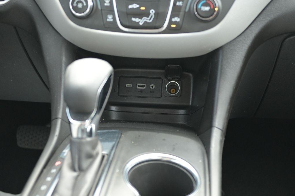 Chevrolet Equinox FWD 4dr LS w/1LS 2023