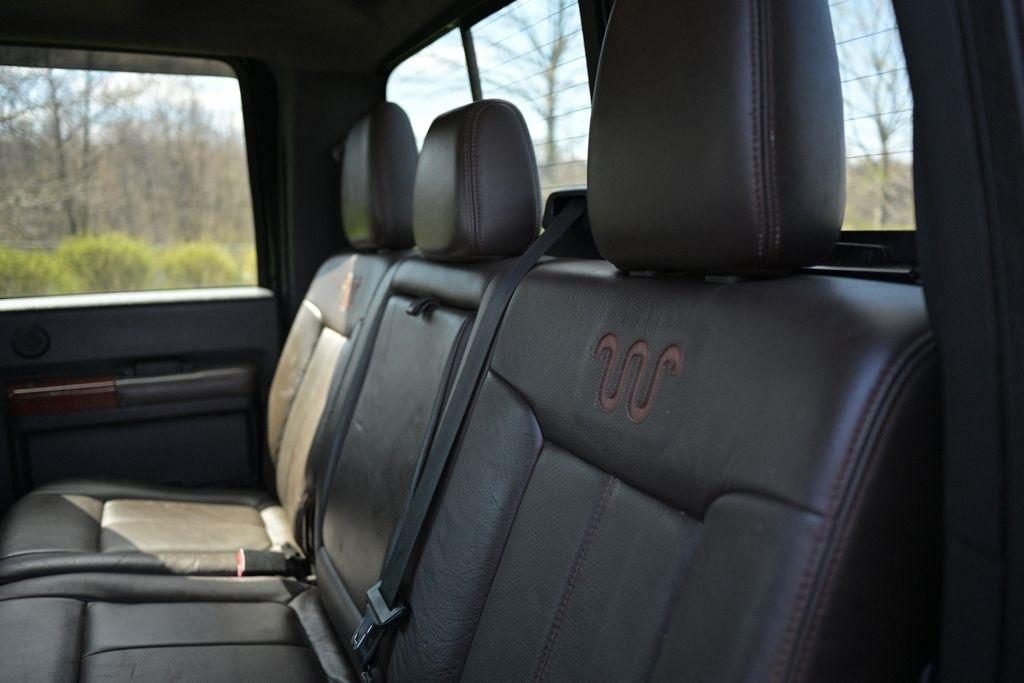 Ford Super Duty F-350 SRW 4WD Crew Cab 156" King Ranch 2016